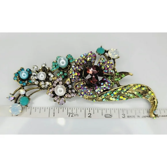 Vintage Look Crystal Embellished Floral Spray Brooch - Picture 5 of 12